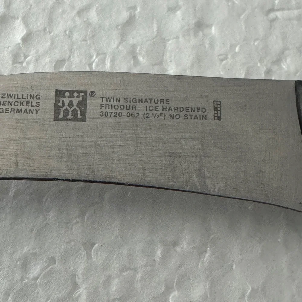 Zwilling J.A. Henckels Paring Knife 2.5